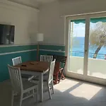 דירה Moris Beautiful Sea Front - With Ac מונטרוסו אל מארה