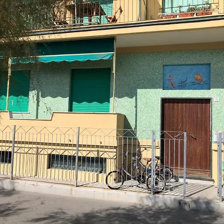 Apartman Mori's Beautiful Sea Front - With A.c. Monterosso al Mare