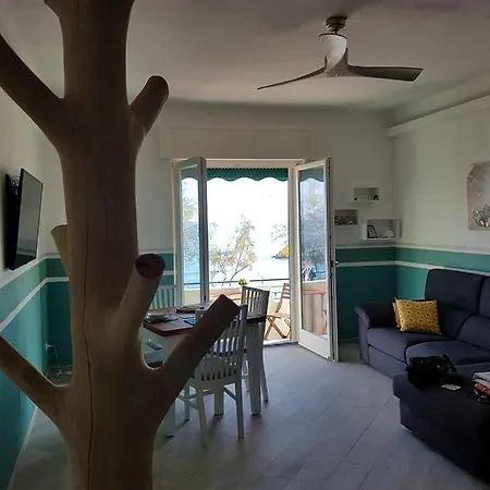 Mori's Beautiful Sea Front - With A.c. Apartamento