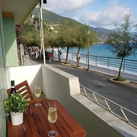 Apartment Mori's Beautiful Sea Front - With A.c.