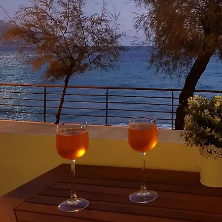 Apartamento Mori's Beautiful Sea Front - With A.c. Monterosso al Mare