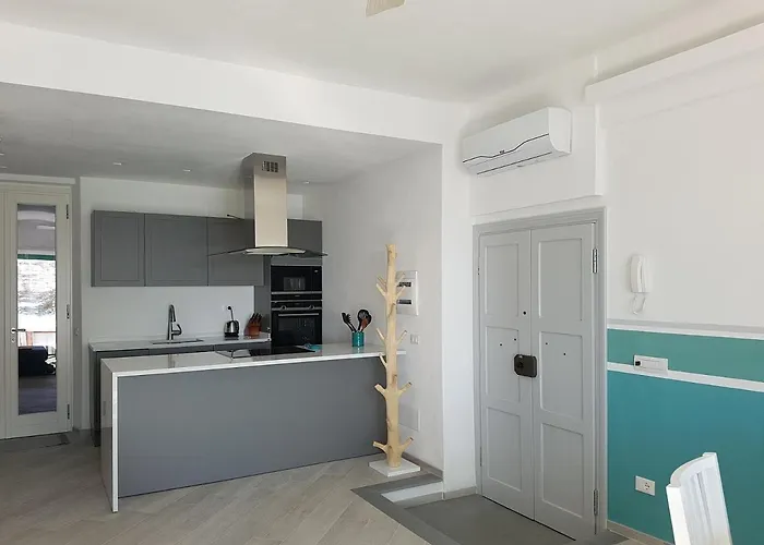 Mori's Beautiful Sea Front - With A.c. Apartman *